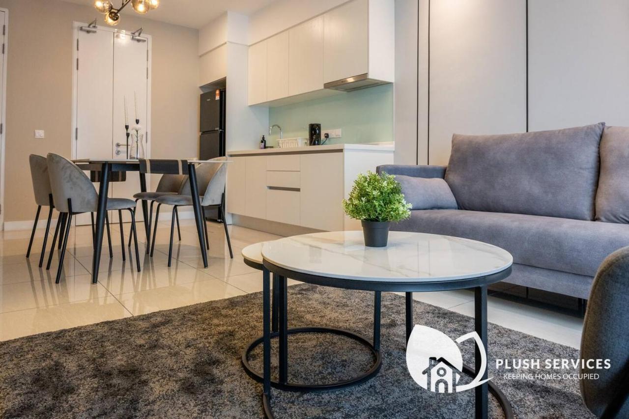 Pangsapuri Sentral By Plush *